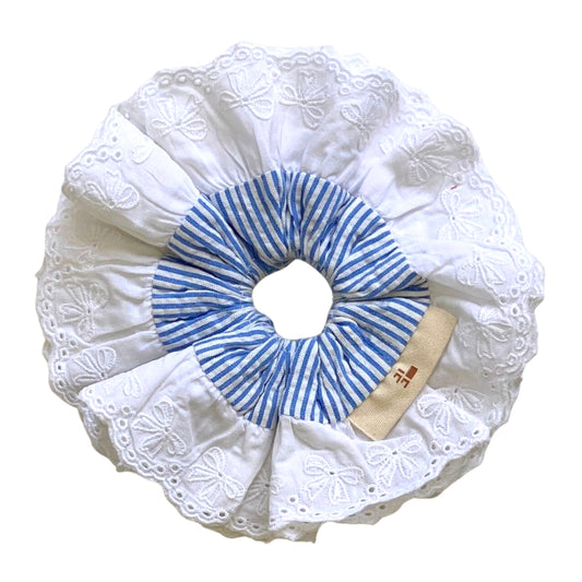 Large scrunchie with lace. Extra large lace scrunchie